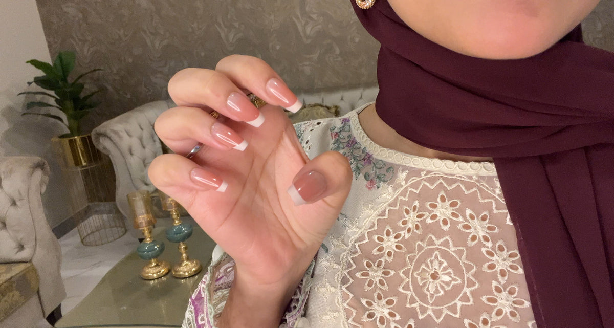 French Nails- Medium length wearable nail stickers removable nail stickers gentle nail art 24Pieces