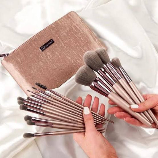BH Cosmetics Lavish Elegance Brush Set